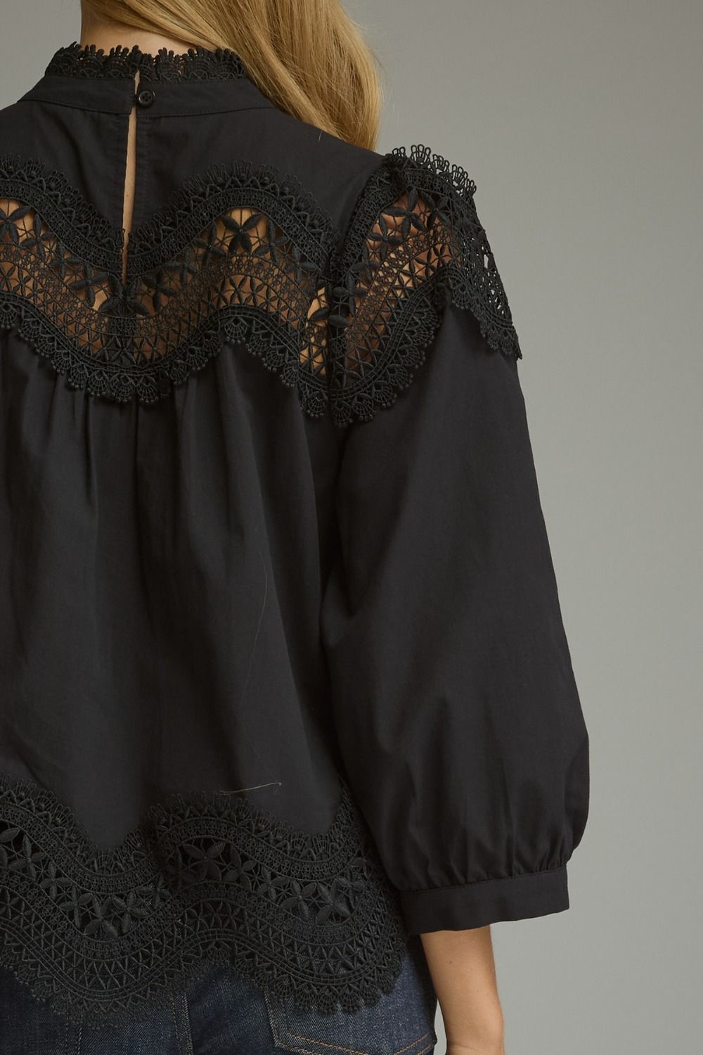 SOLID 3/4 SLEEVE TOP