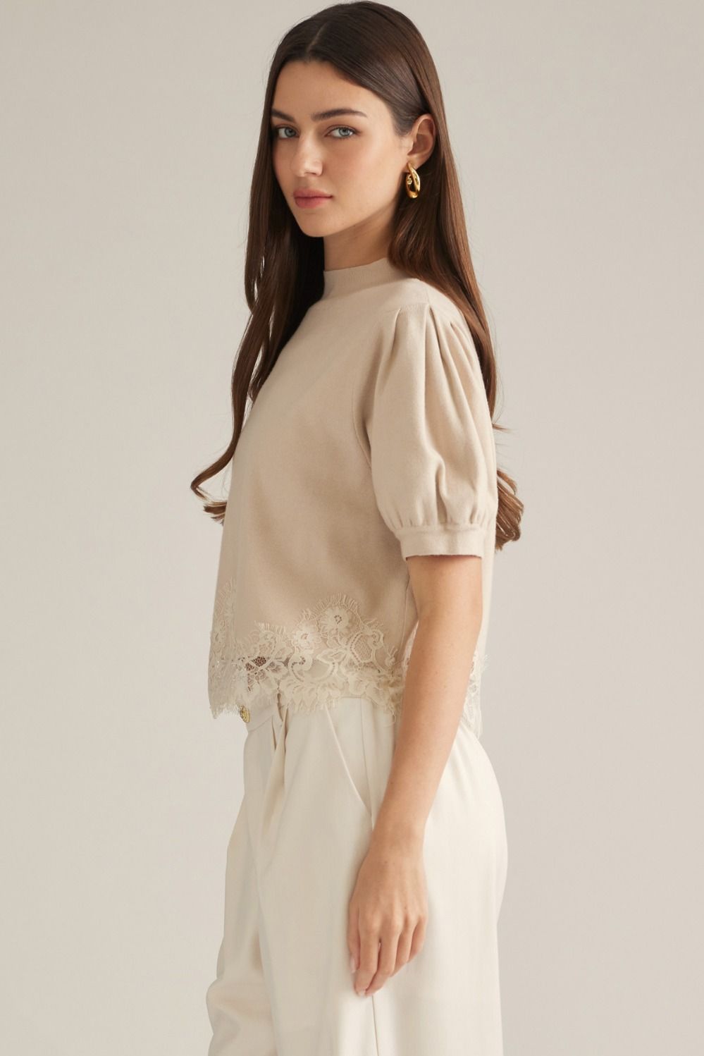 SOLID SHORT PUFF SLEEVE SWEATER TOP