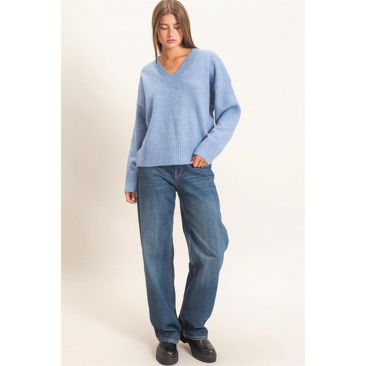 V-NECK RELAXED FIT SWEATER