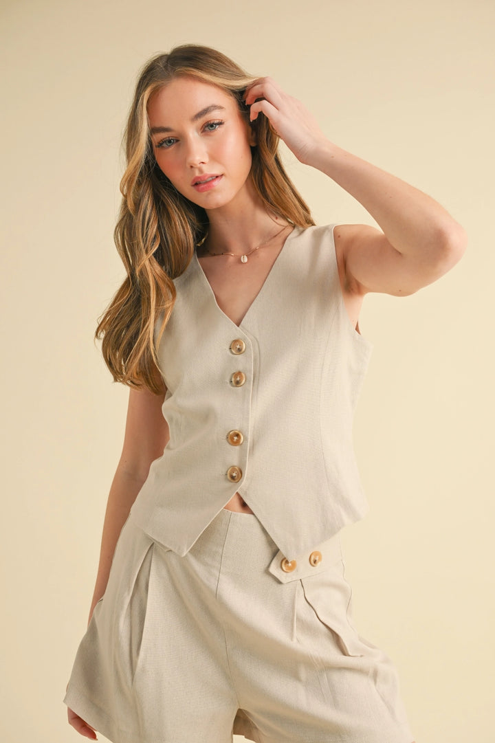 BUTTON DOWN VEST