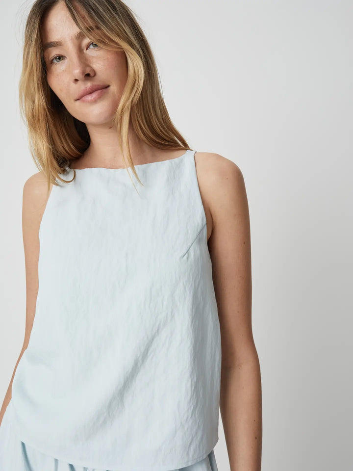 THE PIPER TOP