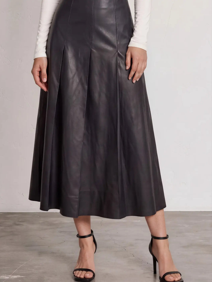 PLEATED SOFT VEGAN LEATHER SKIRT