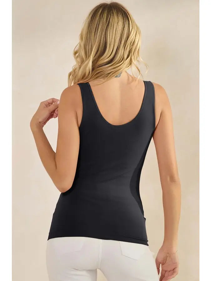 WOMENS REVERSIBLE SEAMLESS TANK WITH BUILT IN BRA