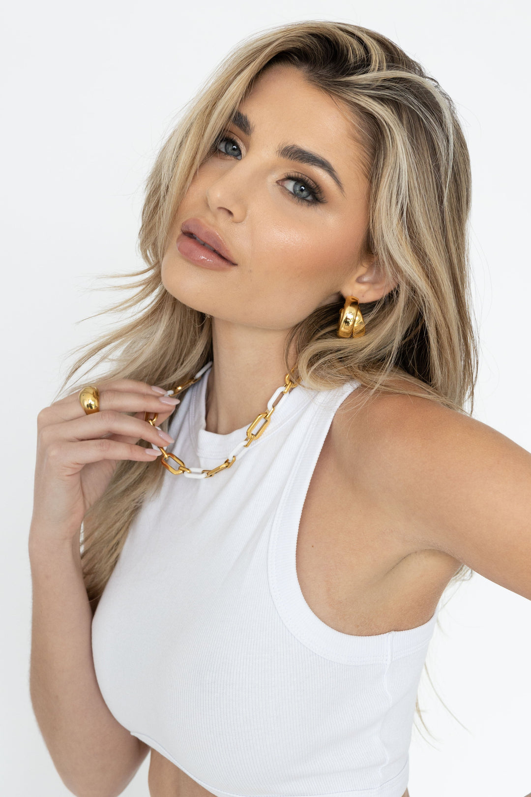 Jenna Acrylic Necklace - White