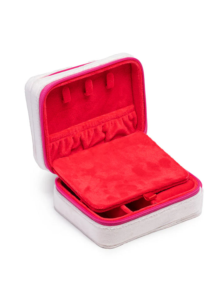 QUEEN OF HEARTS JEWELRY ZIP CASE