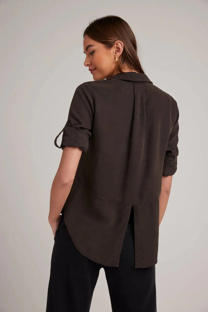 SPLIT BACK BUTTON DOWN