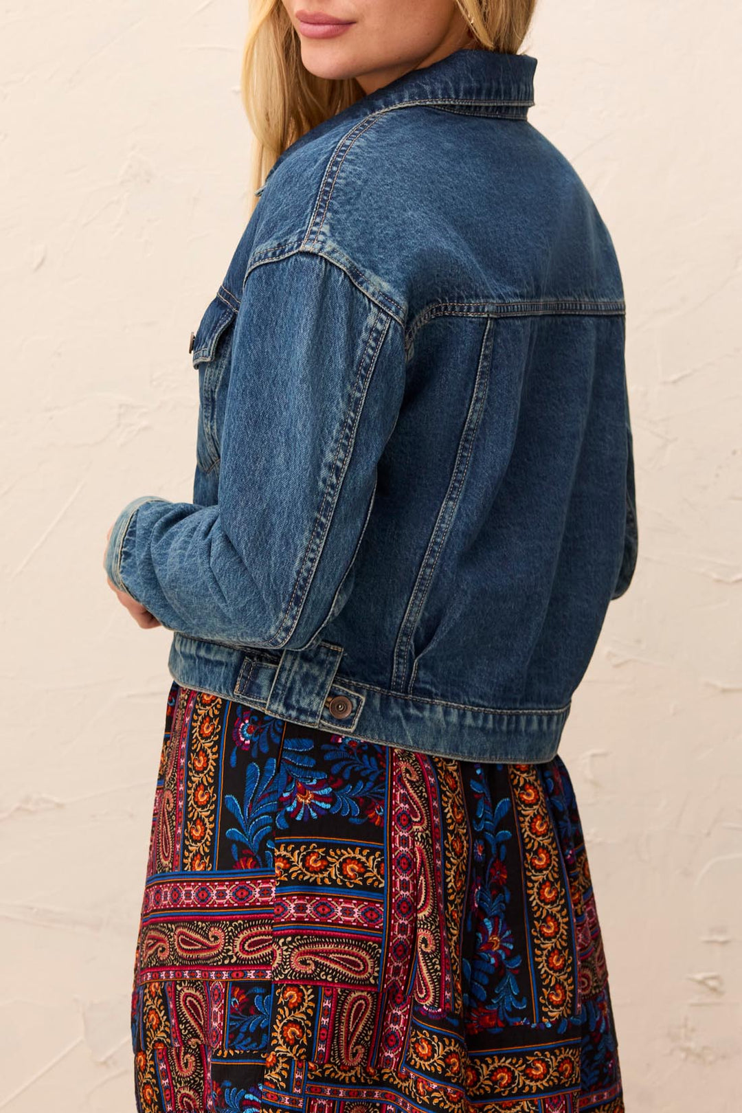 CASUAL CROPPED DENIM JACKET