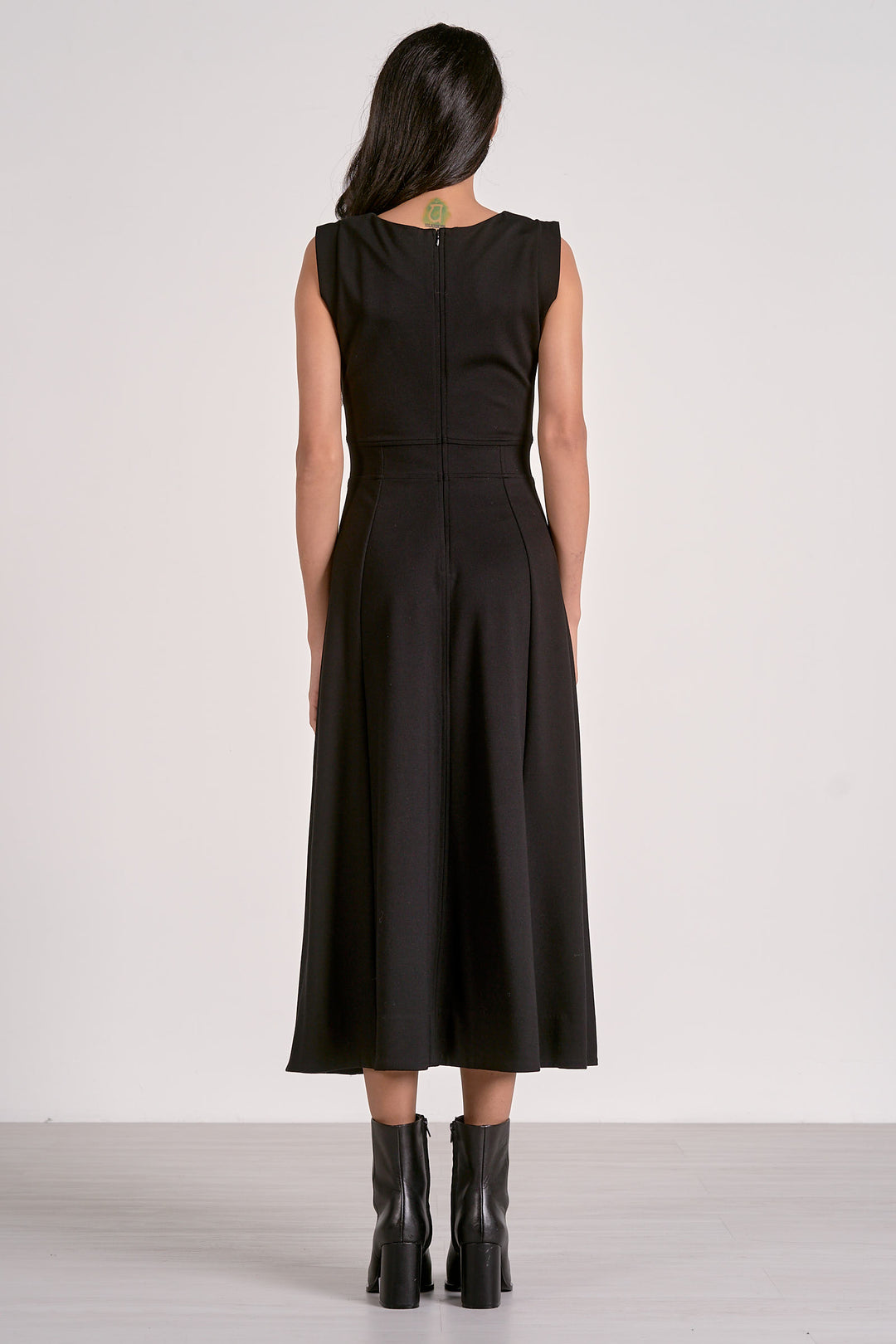 SLEEVELESS FLAIR MIDI DRESS