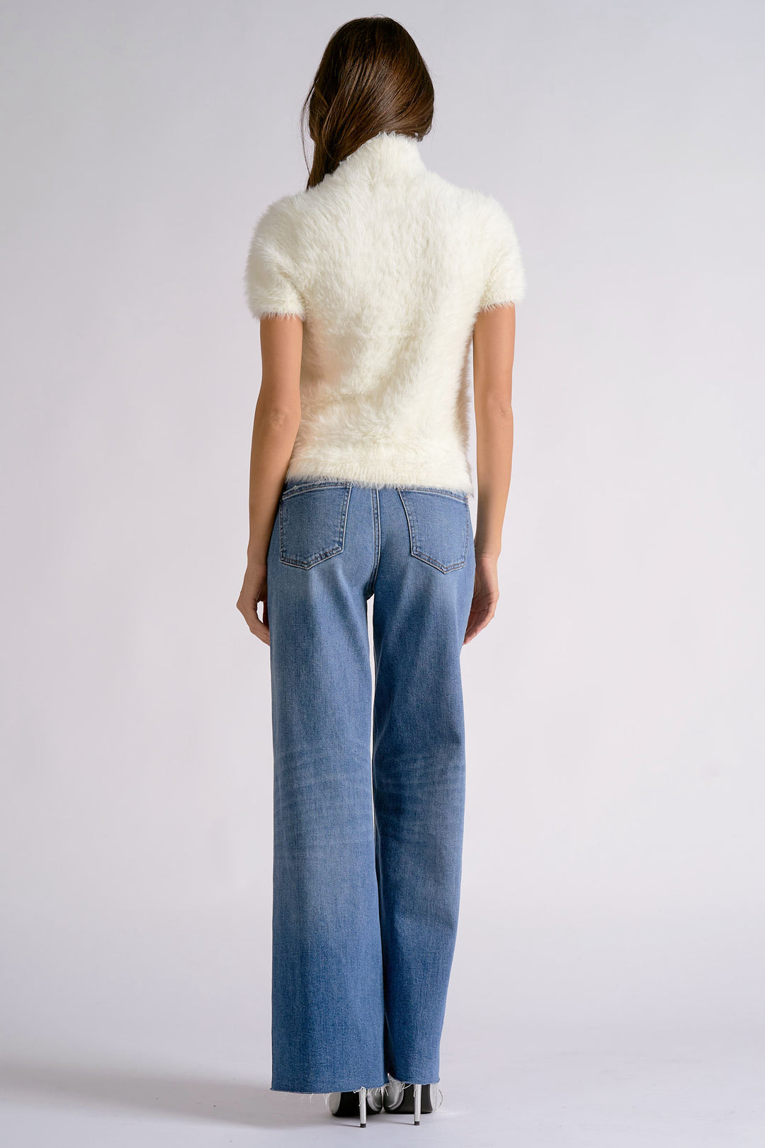 SHORT SLEEVE SWEATER