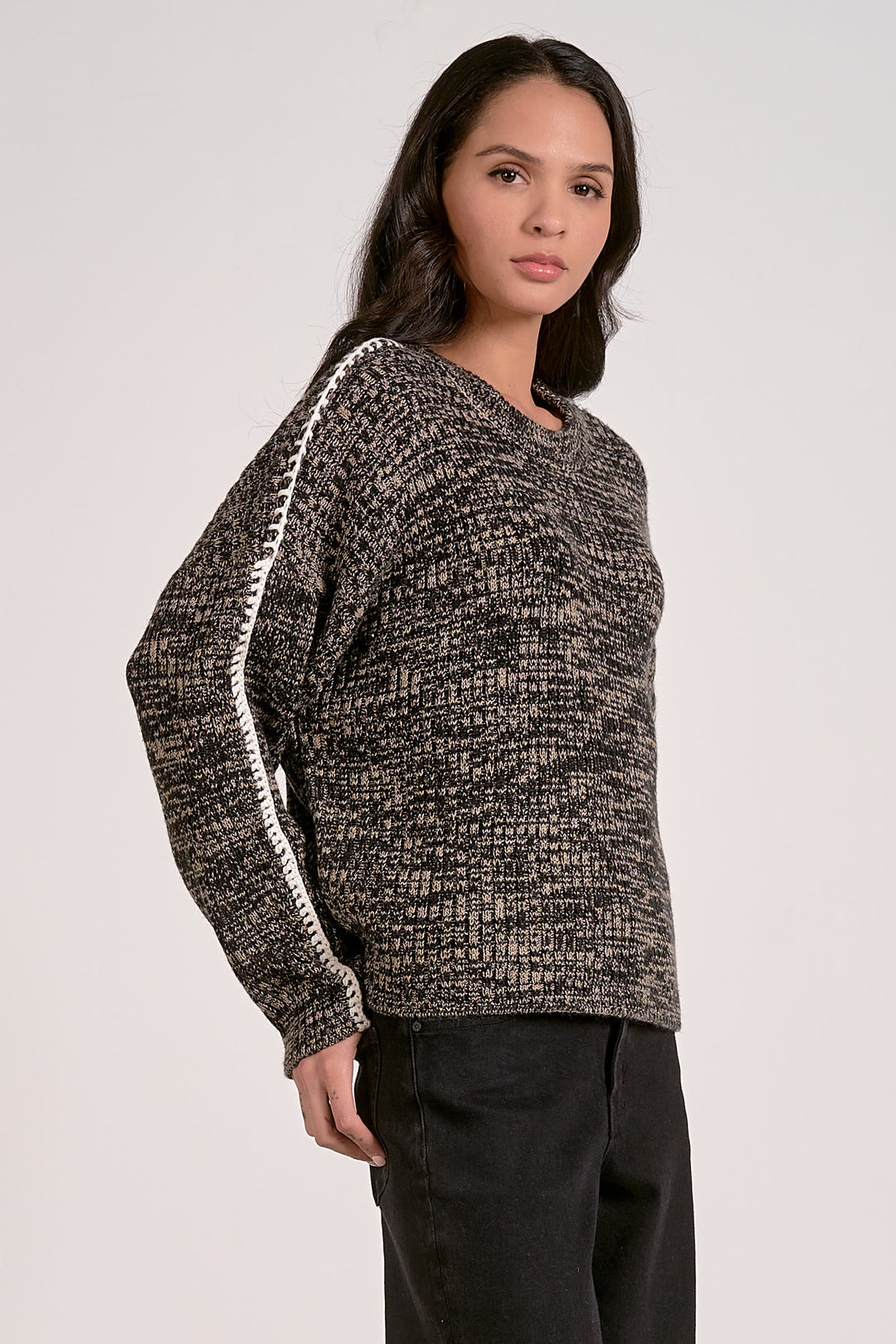CREWNECK BLANKET SWEATER