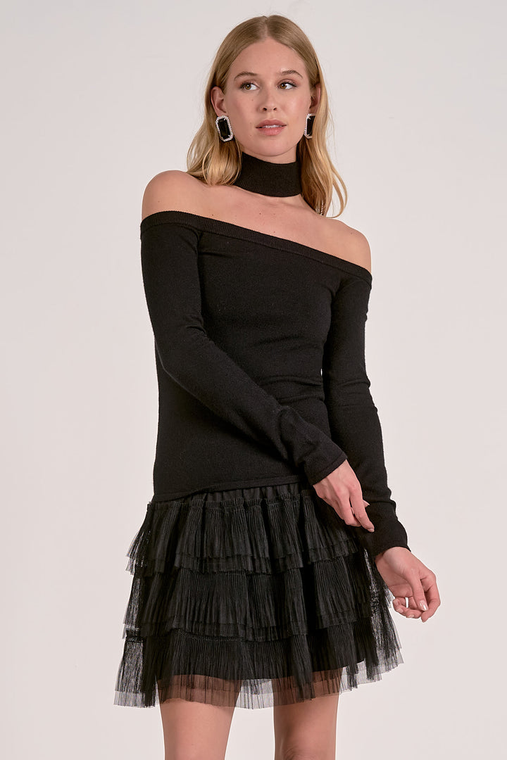 OFF SHOULDER CHOKER TOP