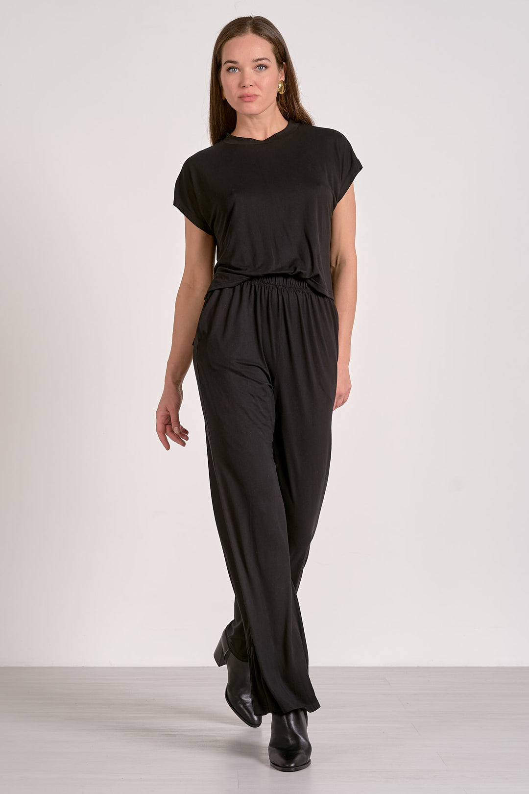SHORT SLEEVE T-SHIRT JUMPSUIT