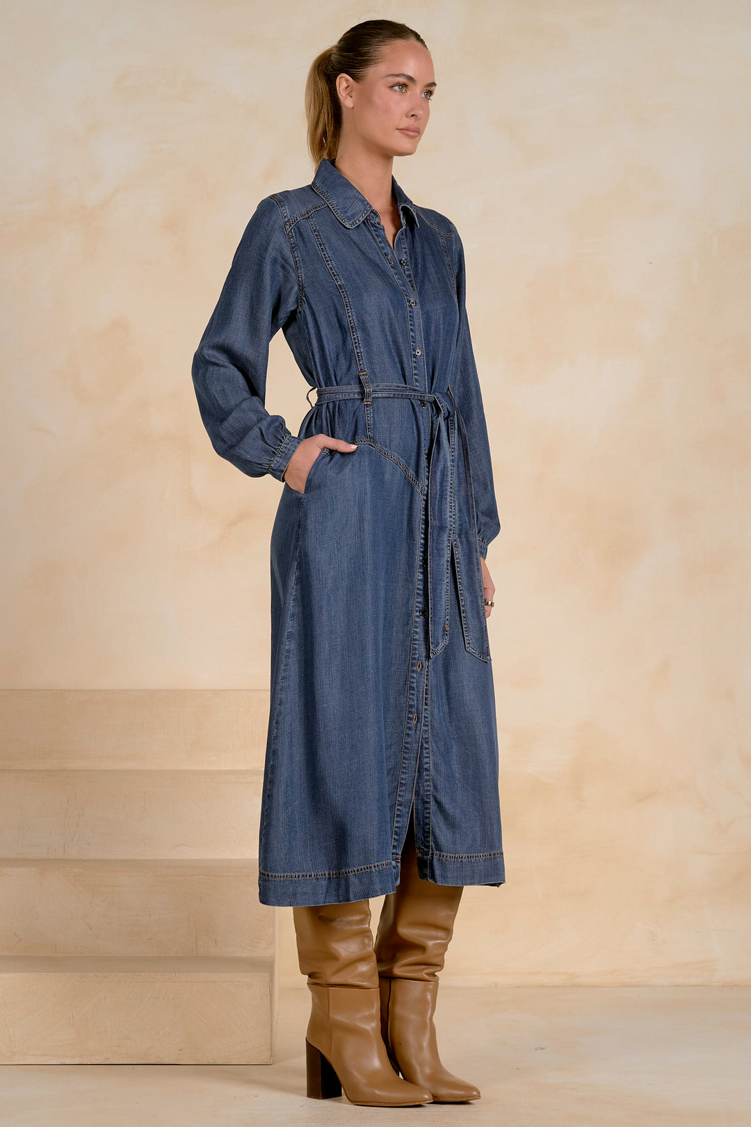LONG SLEEVE COLLAR BUTTON DRESS
