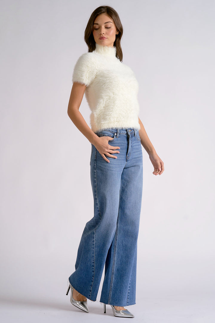 SHORT SLEEVE SWEATER