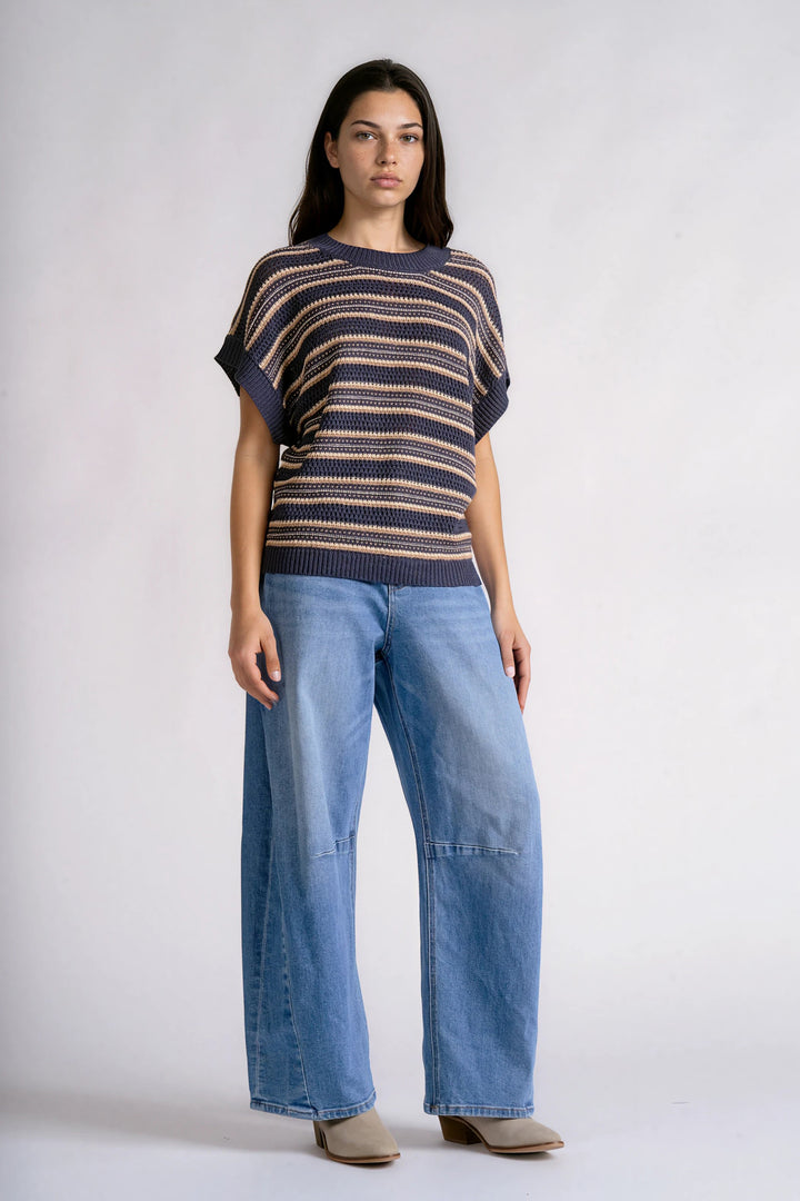 SHORT SLEEVE CREWNECK SWEATER