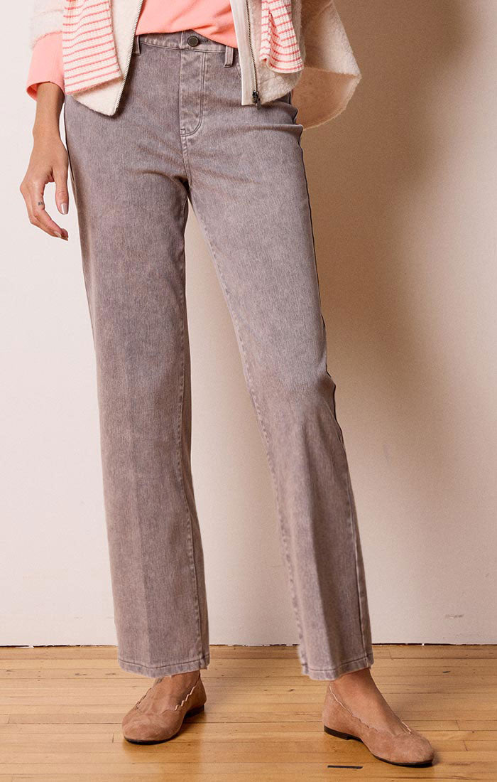 28" RECESS STRAIGHT KNIT ANKLE PULL ON JEANS