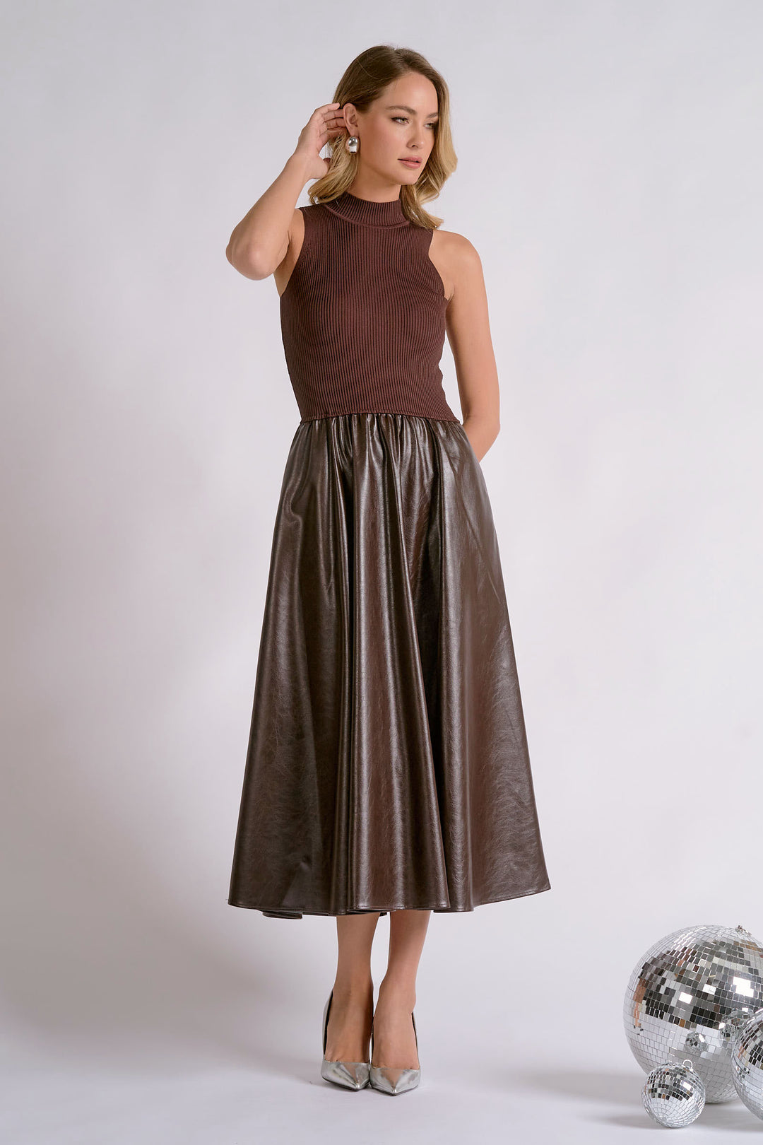 SLEEVELESS MOCK NECK MAXI DRESS