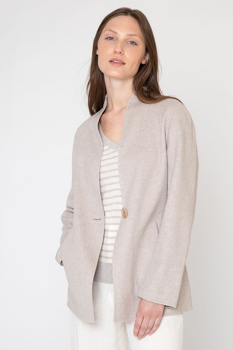 Light Weight Easy One Button Coat